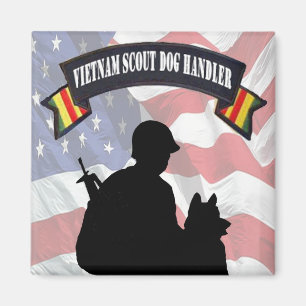 Aimant de maitre-chien de chien de scout du