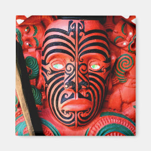 Aimant Découpage en bois d'un guerrier maori, Nouvelle