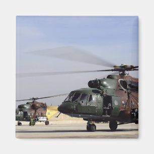 Aimant Deux hélicoptères irakiens de la hanche Mi-17