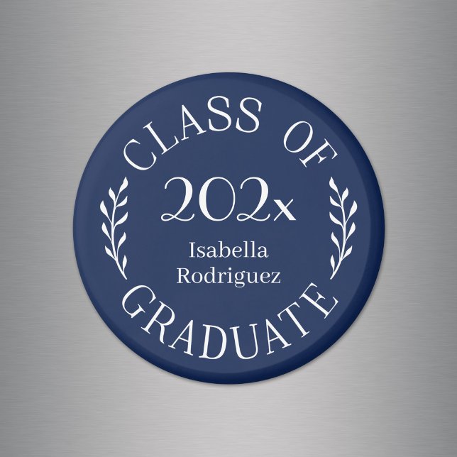 Aimant Diplômé de la promotion 2026 Typographie du nom Bl (Class of 2026 Graduate Name Typography Navy Blue Magnet in situ)