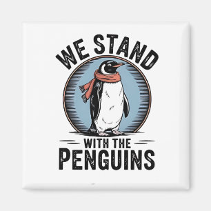 Aimant Drôle Penguin Résiste À La Manifestation Contre Le