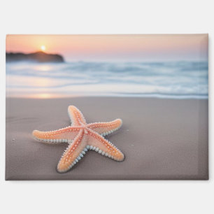 Aimant Étoile de mer allongée sur une plage