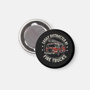 Aimant Facilement Distrait Par Les Camions De Pompiers