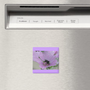 Aimant Fleur violet clair avec abeille