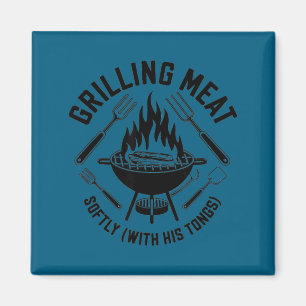 Aimant Griller de la viande doucement avec des pinces cit