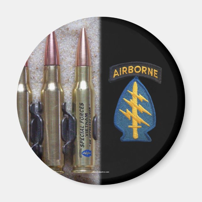 Aimant groupe de béets verts des forces spéciales vietnam (Devant)