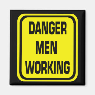 Aimant Hommes de danger travaillant l'aimant
