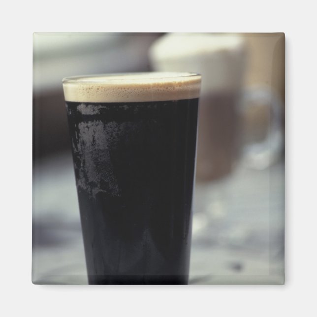 Aimant Irlande. Une pinte de stout. (Devant)