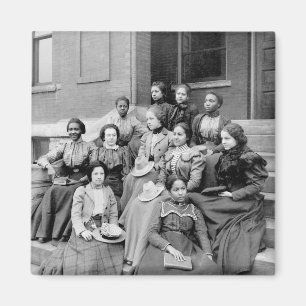 Aimant Jeunes dames chez Fisk, 1890s