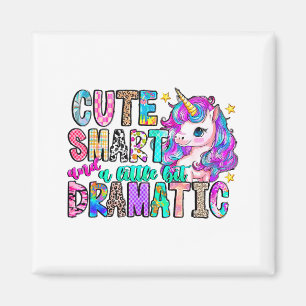 Aimant Joli intelligent et un peu dramatique licorne drôl