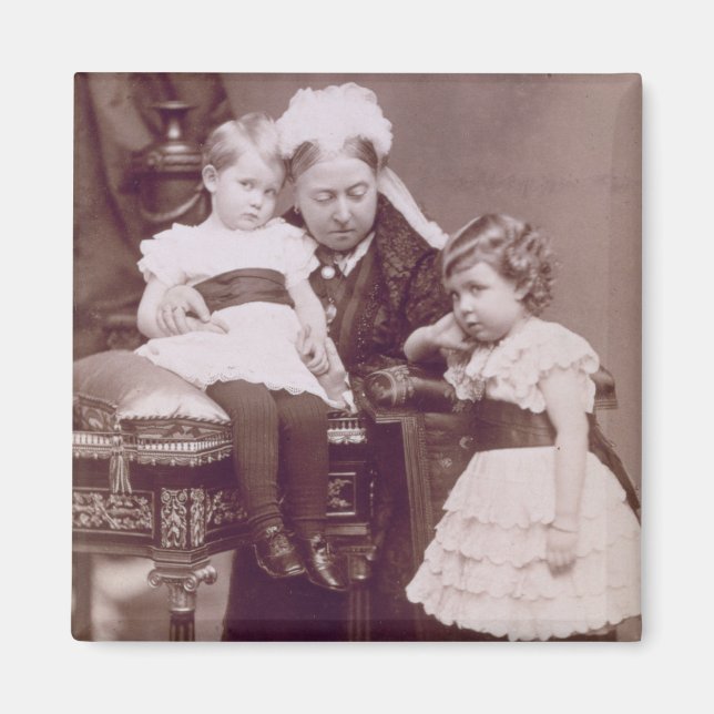 Aimant la reine Victoria (1819-1901) avec ses petits-enfa (Devant)