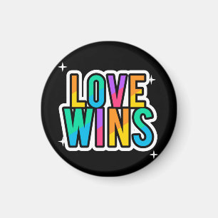 Aimant L'amour gagne. LGBTQ+Fierté. Arc en ciel.