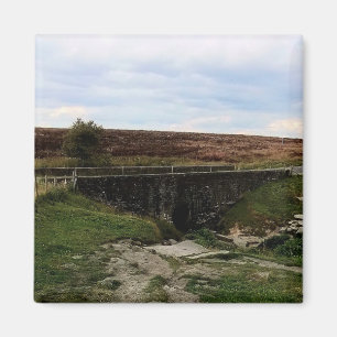 Aimant Le pont, à la campagne