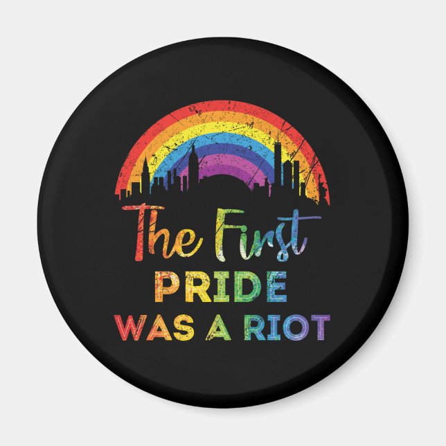 Aimant Le premier Gay pride était une anti-émeute LGBT (Devant)