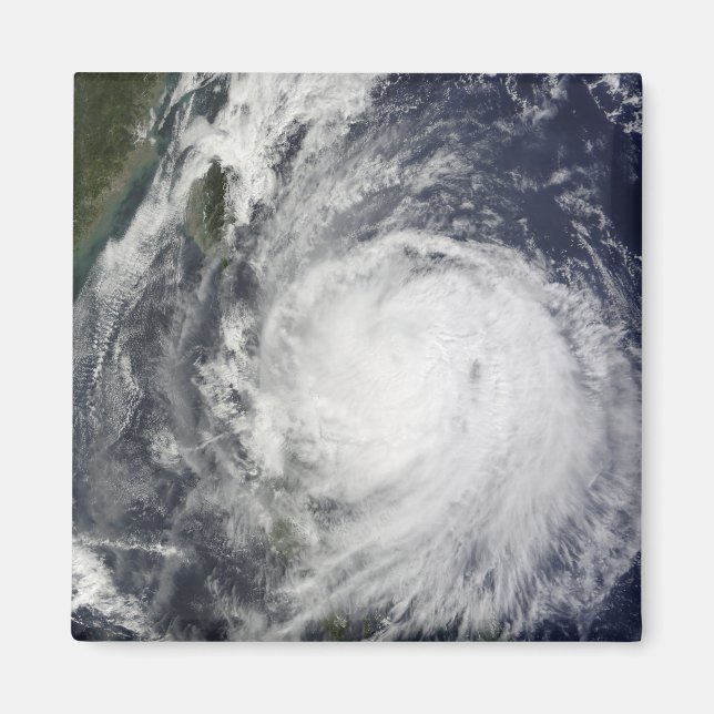 Aimant Le typhon Lupit au large des Philippines (Devant)