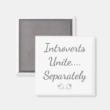 Les introvertis s'unissent séparément fantômes