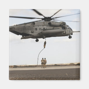 Aimant Les pararescuemen de l'Armée de l'Air conduisent
