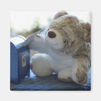 Aimant L'ours en peluche envoie une lettre 2