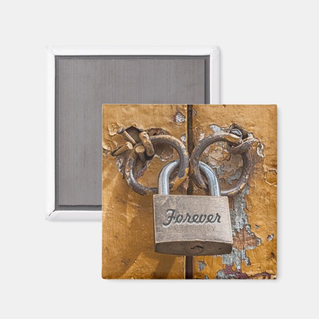 Aimant Love Lock on Worn Antique Door (Recto/Verso)