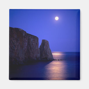 Aimant Lune au crépuscule Rocher Percé Côte Gaspésienne