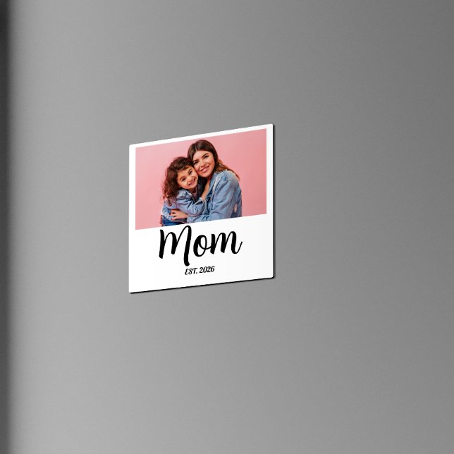 Aimant Maman a créé un cadeau photo (Mom Established Photo Magnet simple minimal script font typography fun modern saying first mothers d)