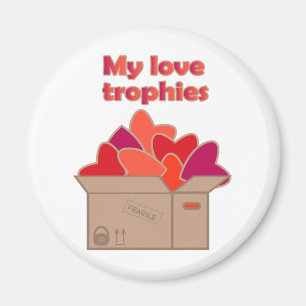 Aimant Mes trophées d'amour dans une boîte pleine de coeu
