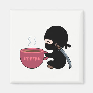 Aimant Ninja minuscule avec grande tasse de café