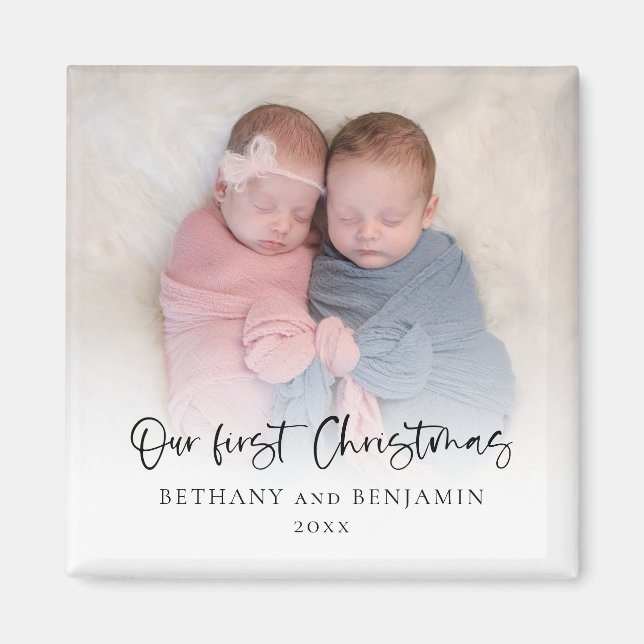 Aimant Notre premier script photo de Noël Twin Baby Names (Devant)