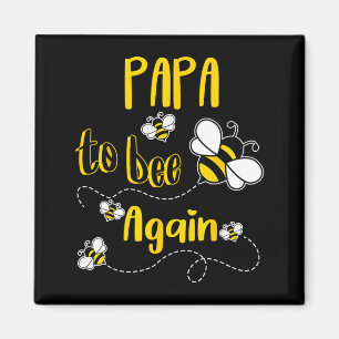 Aimant Papa arrive pour être annonce de grossesse de mama