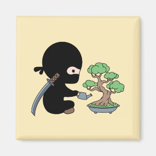 Aimant Petit bonsaï d'arrosage Ninja sur jaune