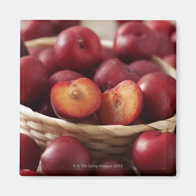 Aimant Plums dans le panier (Devant)