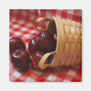 Aimant Pommes de pays sur une nappe Checkered