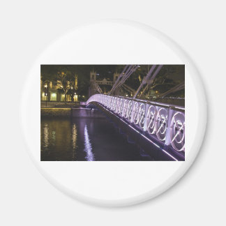 Aimant pont cavenagh, singapour