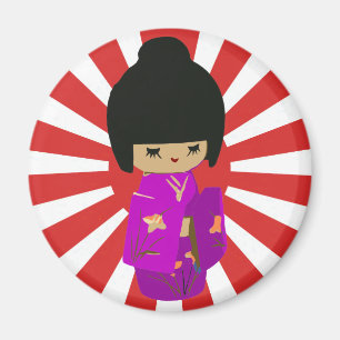 Aimant Poupée rose mignonne de Kokeshi sur le Soleil