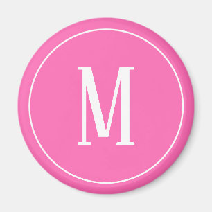 Aimant Rond Monogramme Blanc sur Fond Rose