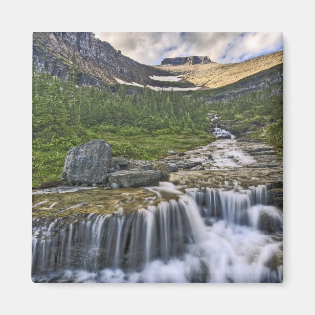 Aimant ruisseau en cascade, parc national des Glaciers, (Devant)