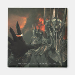 Aimant Sauron à la main