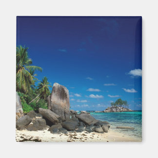 Aimant Seychelles, île de Mahe, plage d'Anse Royale.
