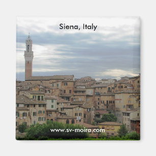 Aimant Sienne, Italie, tour de ville hôtel à la gauche