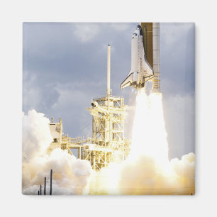 Aimant Space Shuttle Atlantis se lève sur 2
