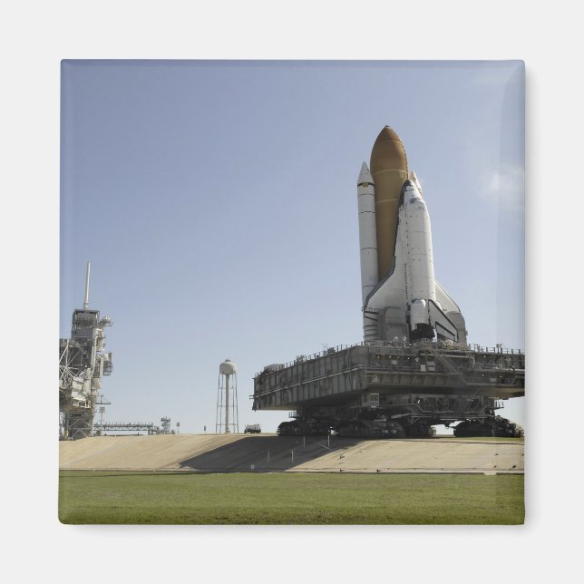 Aimant Space Shuttle Endeavor approche du lancement p (Devant)