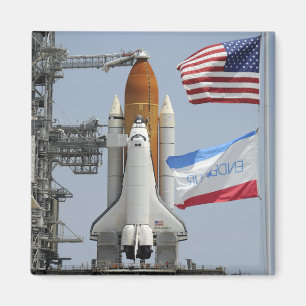 Aimant Space Shuttle Endeavor sur le lancement pad 3