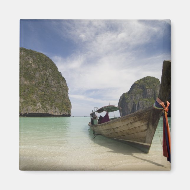 Aimant Thaïlande, île de Phi Phi Lay, baie de Maya. (Devant)