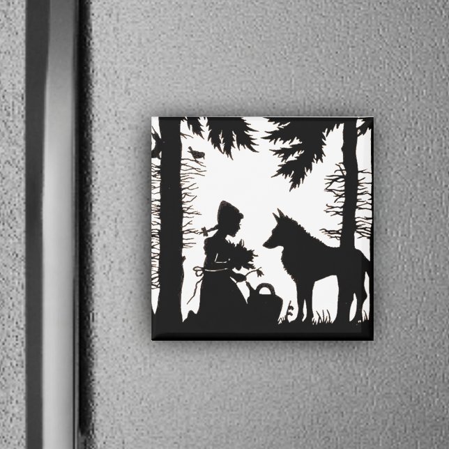 Aimant Trou rouge Silhouette (Black and white image Red Riding Hood in woods under trees with Wolf on magnet.)