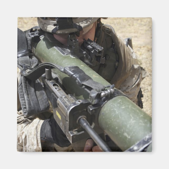 Aimant Un agresseur (Devant)