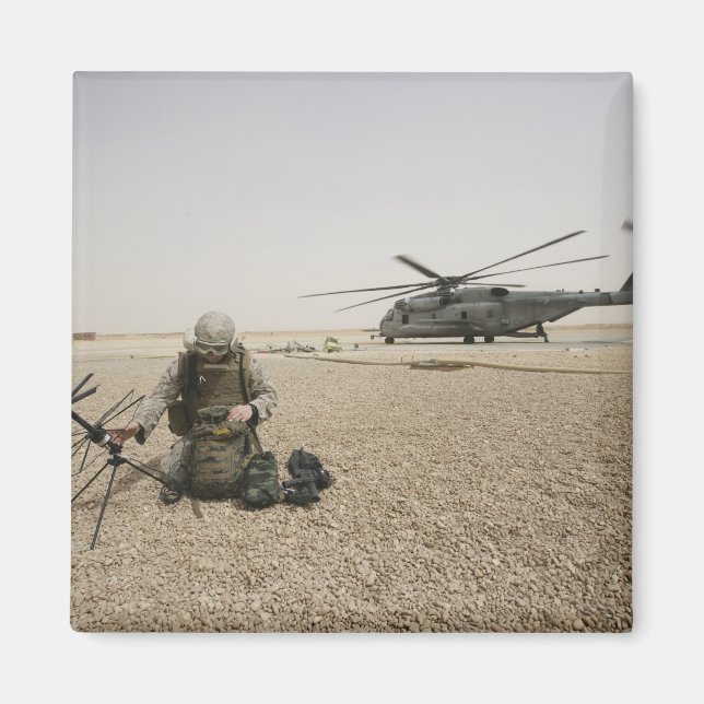 Aimant Un opérateur radio de terrain (Devant)