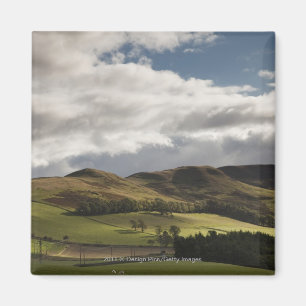 Aimant Un paysage avec Rolling Hills et nuages aériens