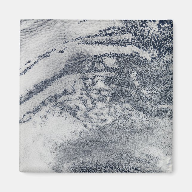 Aimant Un réseau de nuages sur l'océan Pacifique (Devant)
