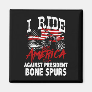 Aimant Un Vélo Anti-Trump Résiste Contre Le Président Bon
