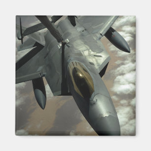Aimant Une Armée de l'Air d'USA F-22 Raptor est